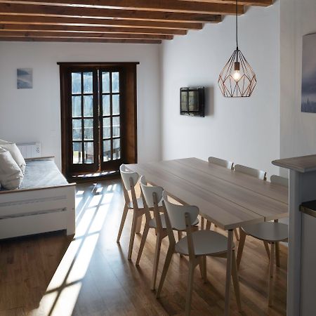ホテル Residencial La Solana Vall de Boí エクステリア 写真