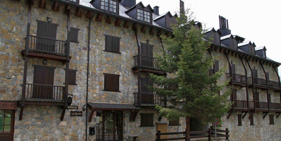 ホテル Residencial La Solana Vall de Boí エクステリア 写真