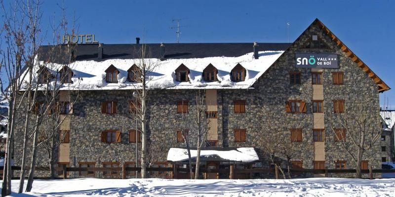 ホテル Residencial La Solana Vall de Boí エクステリア 写真