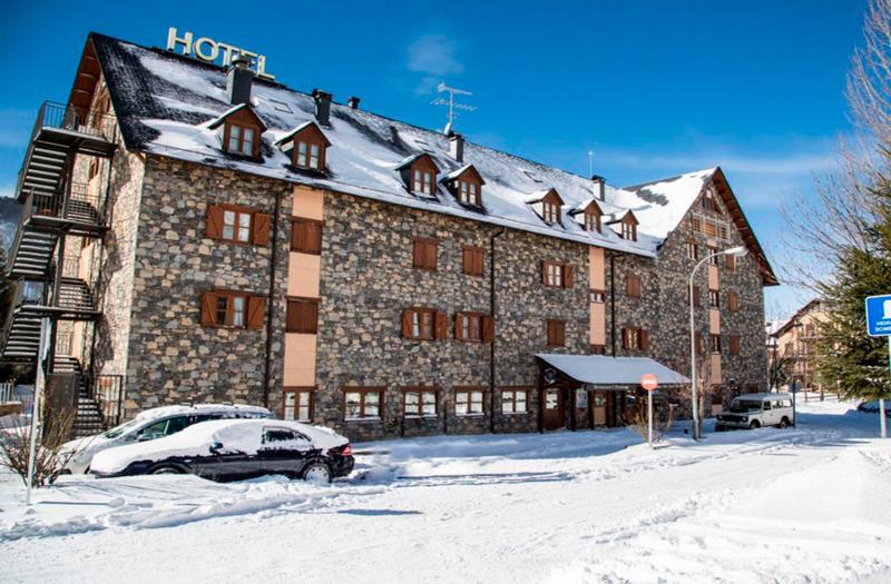 ホテル Residencial La Solana Vall de Boí エクステリア 写真